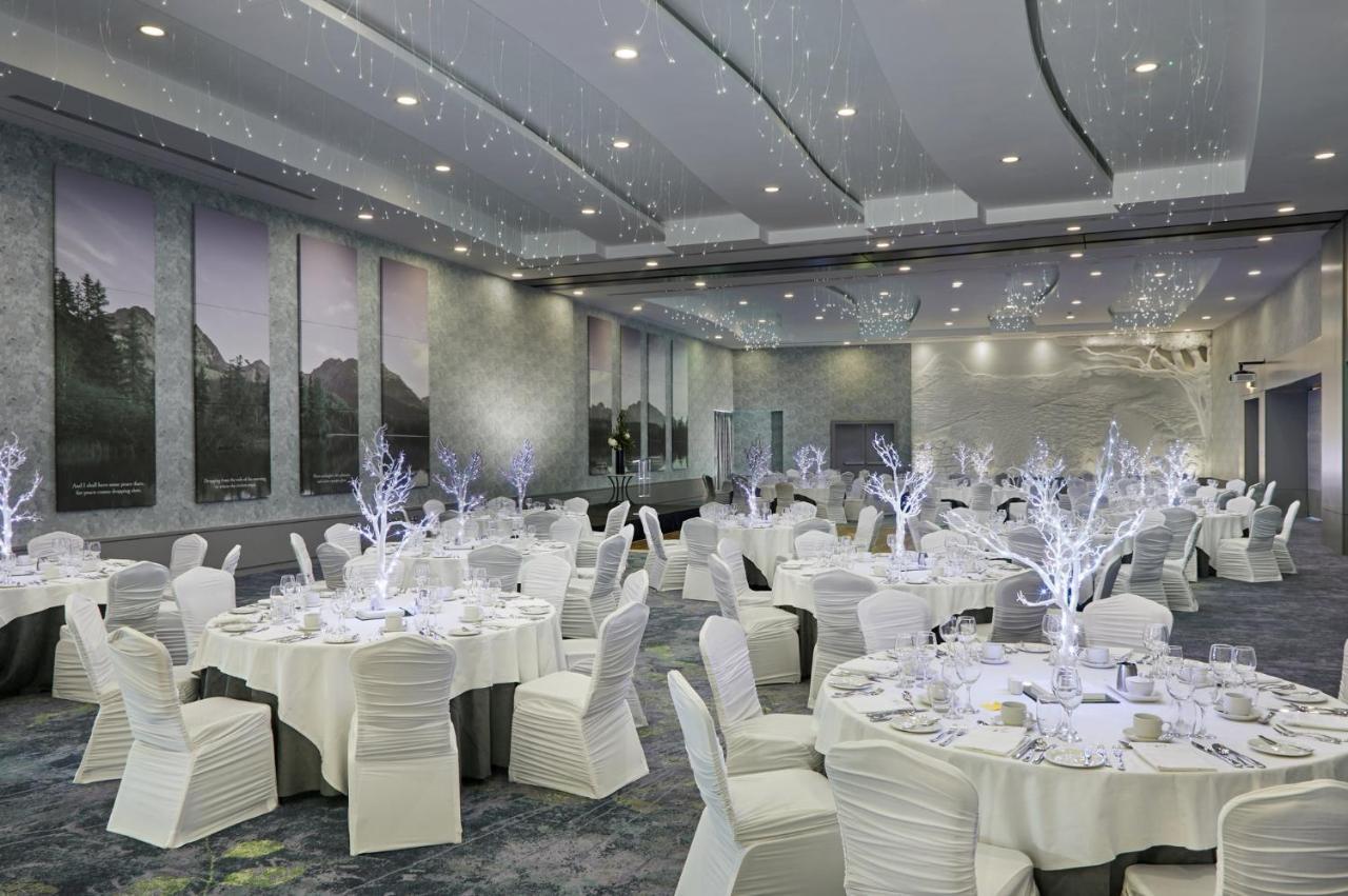 Crowne Plaza Dublin Blanchardstown By Ihg Hotel Exterior foto
