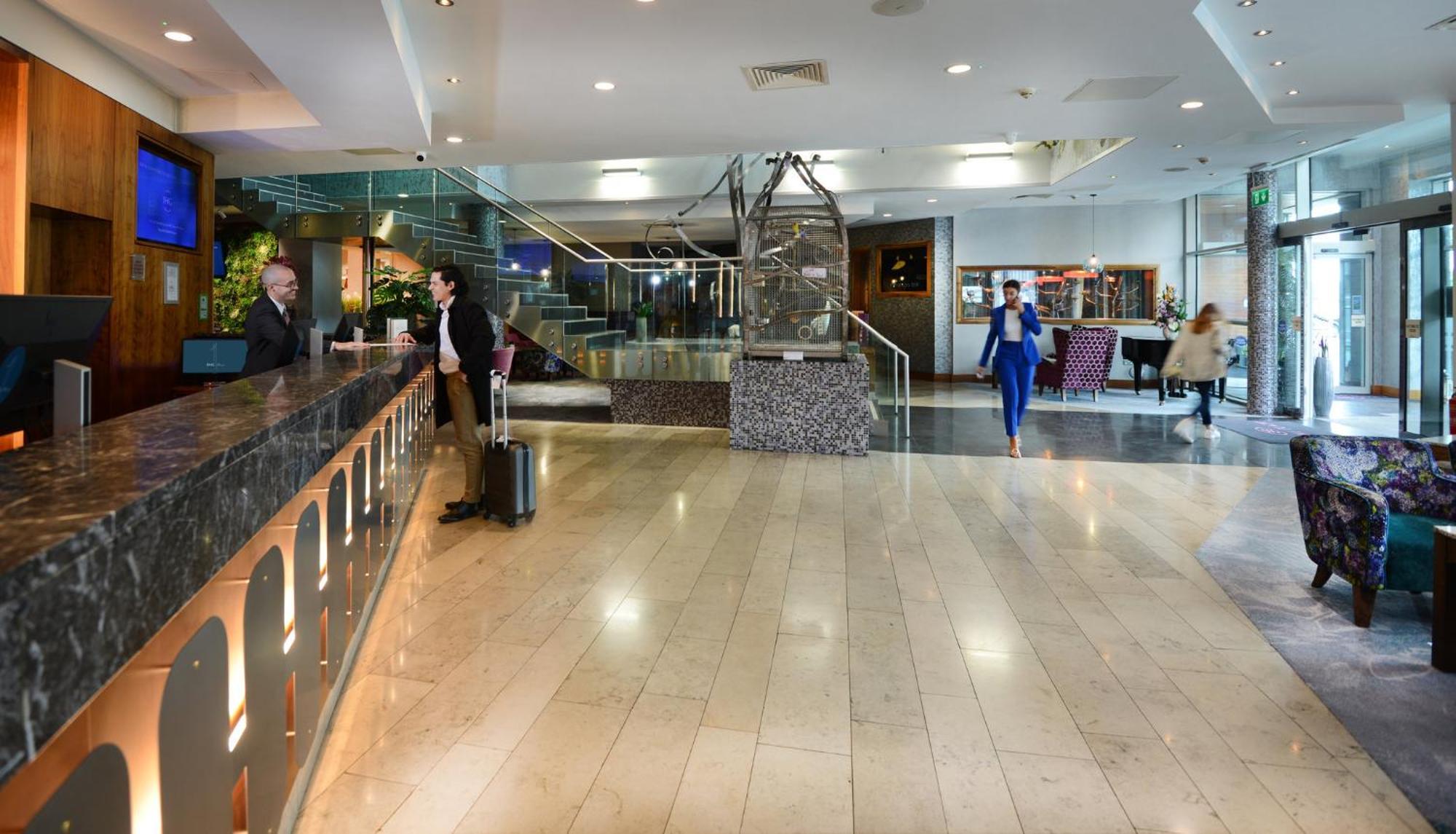 Crowne Plaza Dublin Blanchardstown By Ihg Hotel Exterior foto